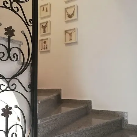 Apartment Iliana's House *